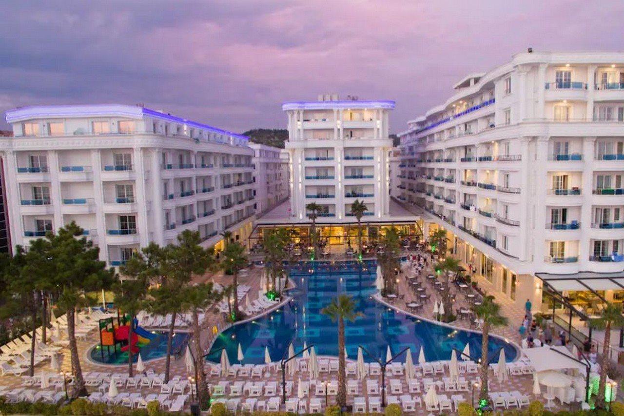 Grand Blue Fafa Resort & Spa دراس المظهر الخارجي الصورة